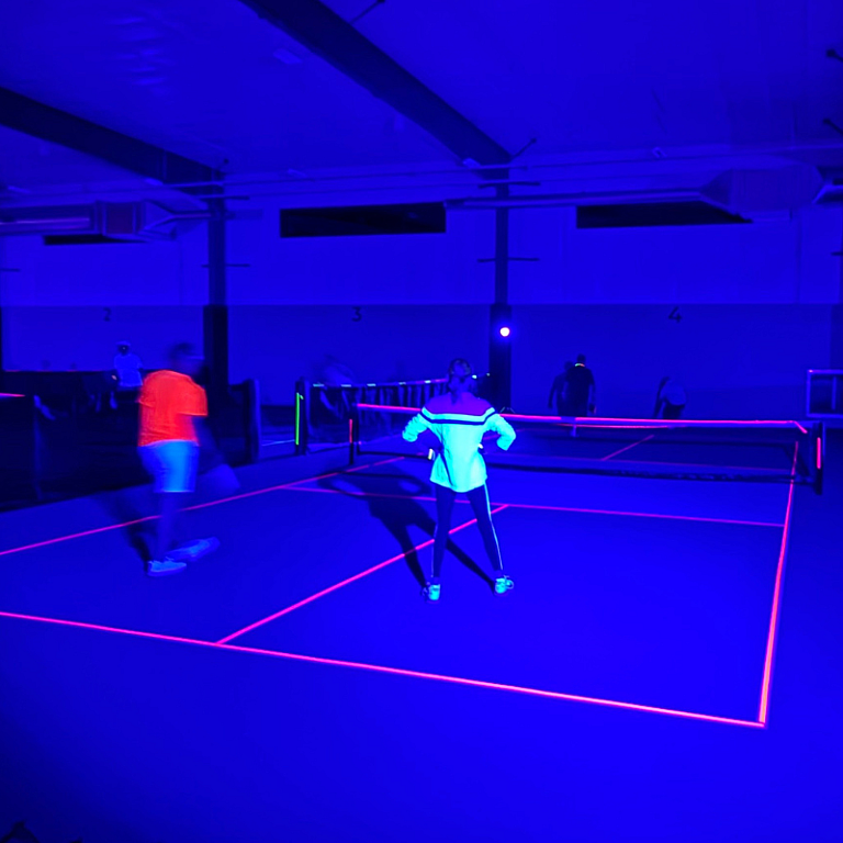 Crahen, Glow Pickleball