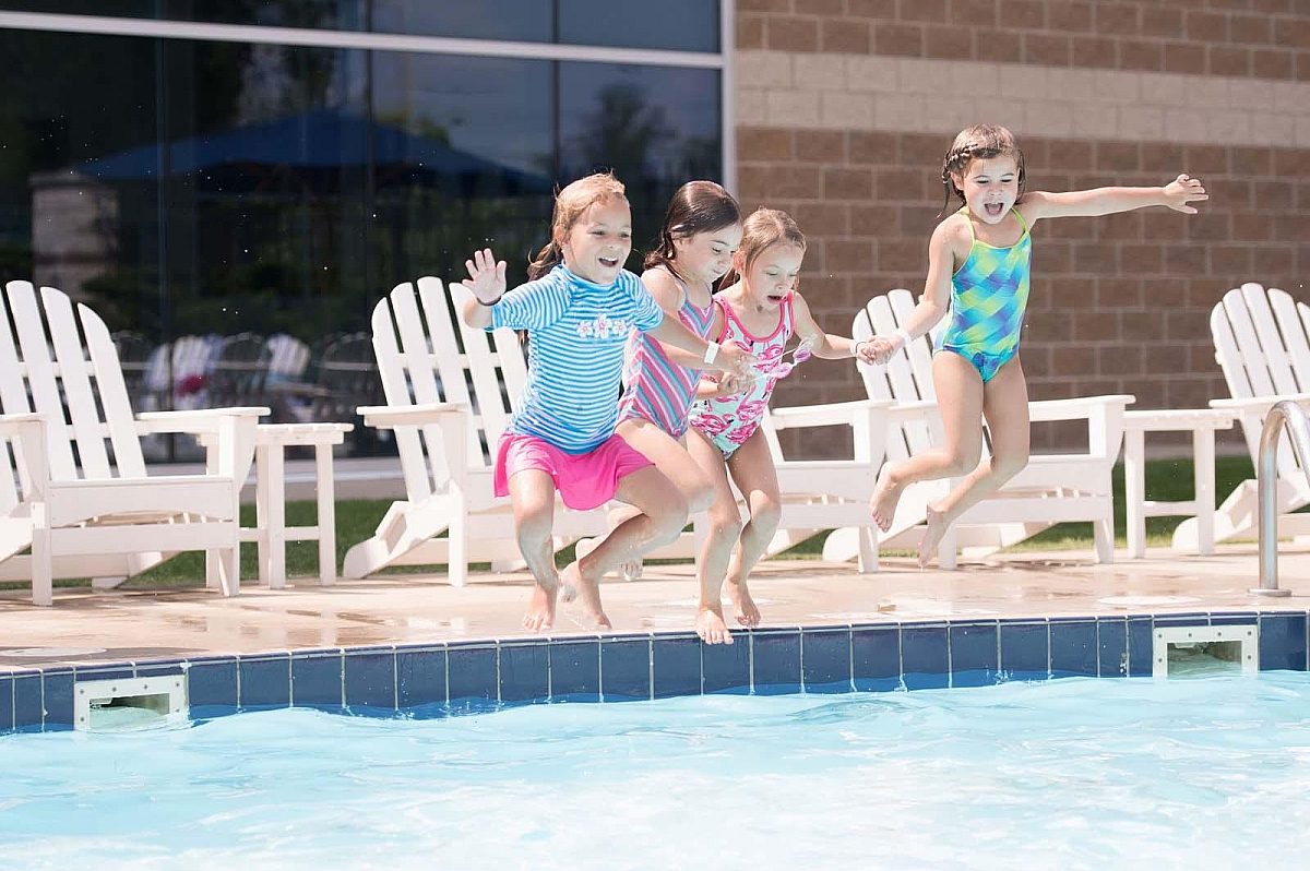 MVP Sportsplex, Outdoor Pool