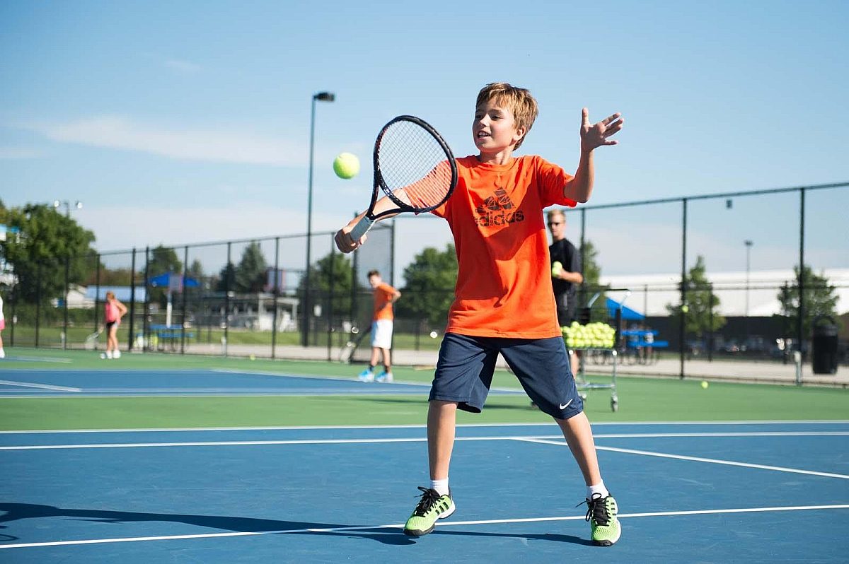 MVP Athletic Clubs_Outdoor Youth Tennis
