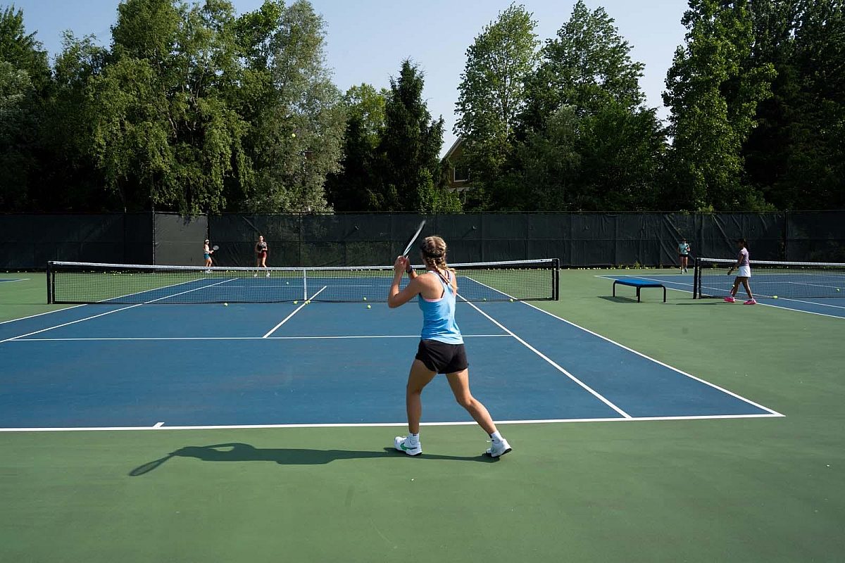 MVP Crahen, Outdoor Juniors Tennis, player on court