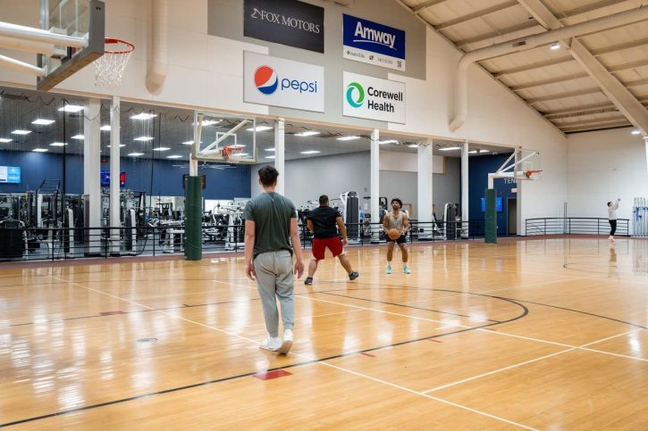 MVP Athletic Clubs, Basketball Courts